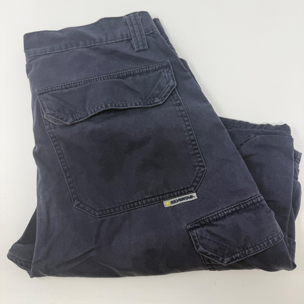 Vintage 90's Levi's SilverTab Mens Navy Blue Cargo Shorts Relaxed Fit Size 33